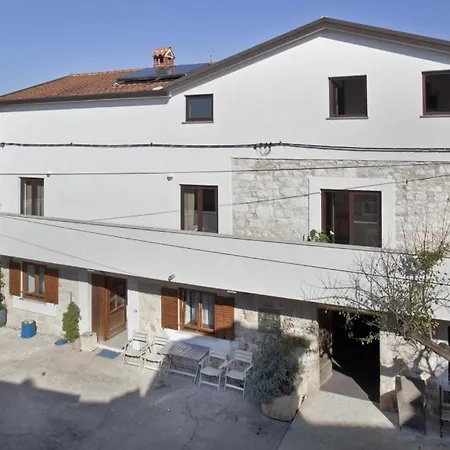 In With Air Conditioning, Wifi, Washing Machine 4982-4 * Funtana