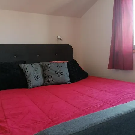 Apartment In With Air Conditioning, Wifi, Washing Machine 4982-4