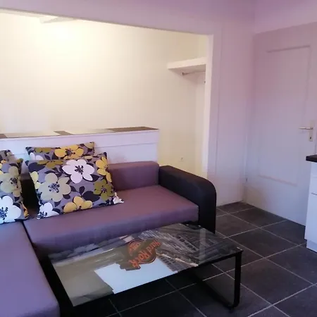 Apartment In With Air Conditioning, Wifi, Washing Machine 4982-4